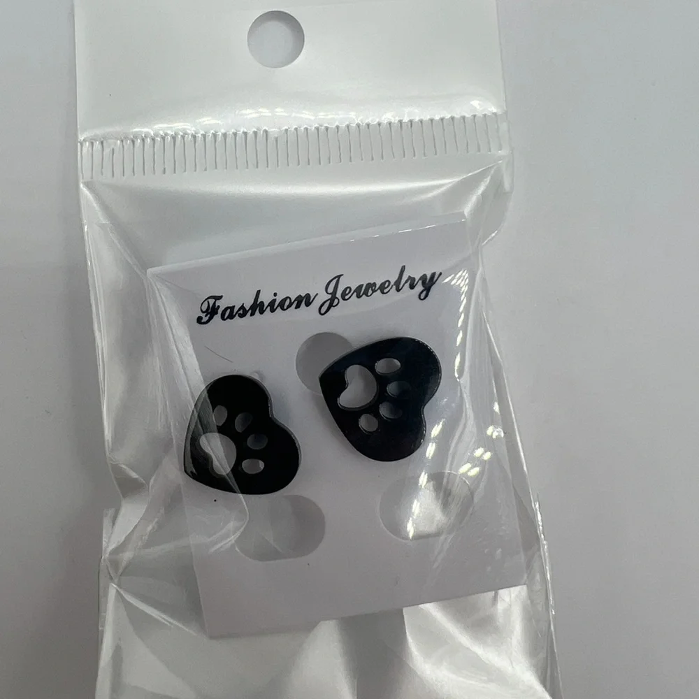 $2 Heart and paw print stainless steel stud earrings. New black. $2 if b… - Picture 4 of 16